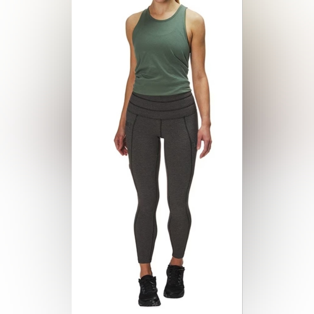 🍍Bundle 3 items for 35🍍 The North Face beyond the wall climbing leggings